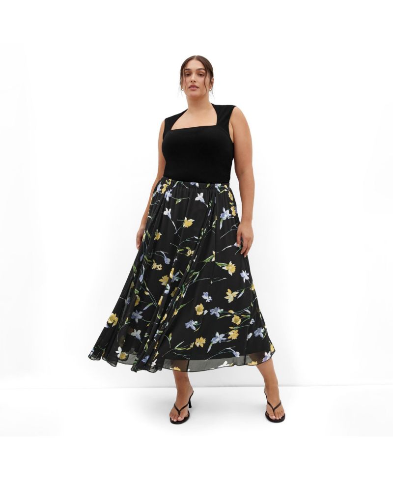 Plus Size Serene Petal Print Skirt