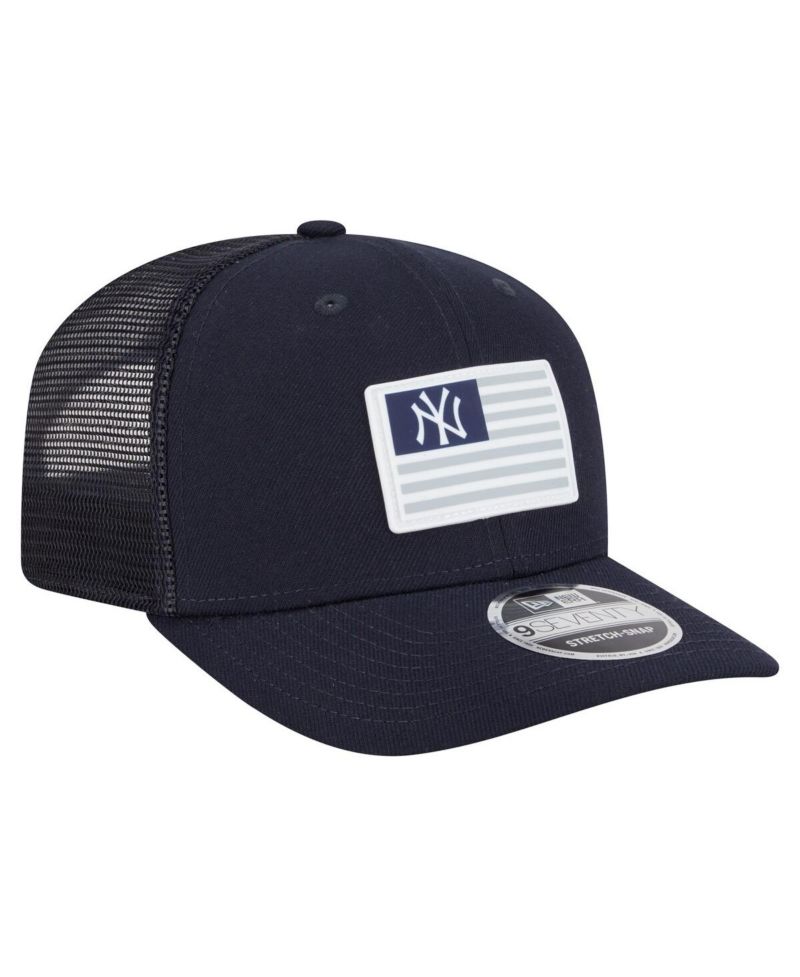Men's Navy New York Yankees Flag 9SEVENTY Stretch-Snap Hat