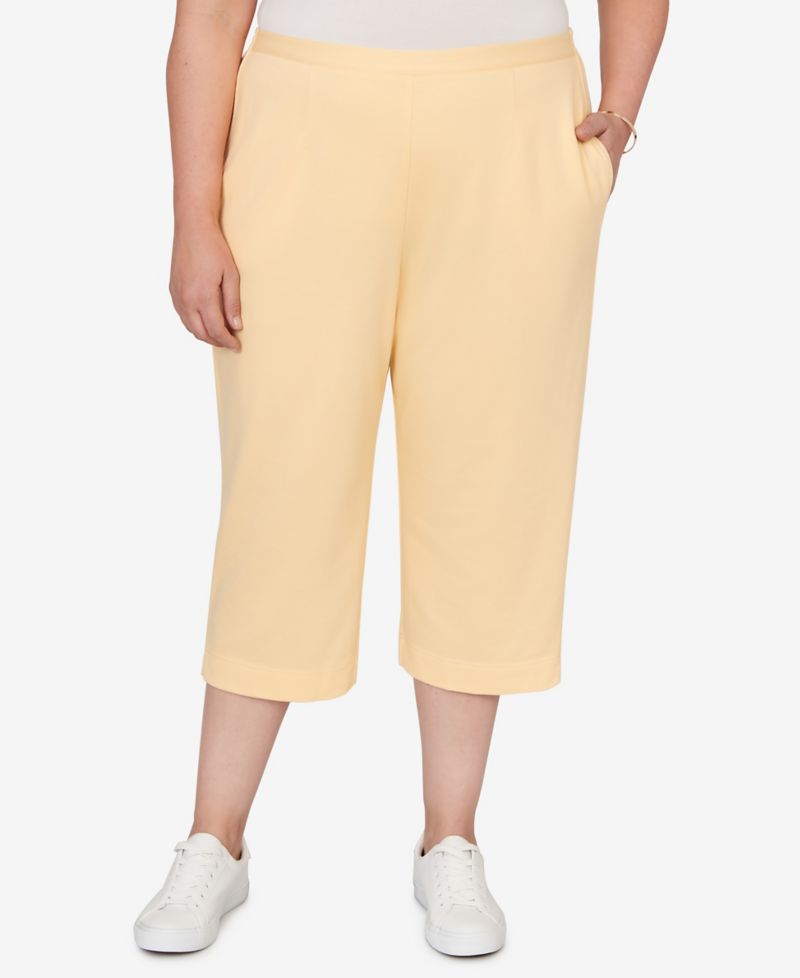 Plus Size Classic Everyday French Terry Flat Front Capri Pants