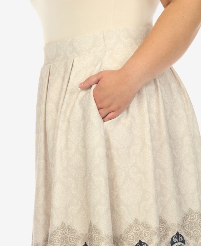 Plus Size Pleated Skirt with Border Print