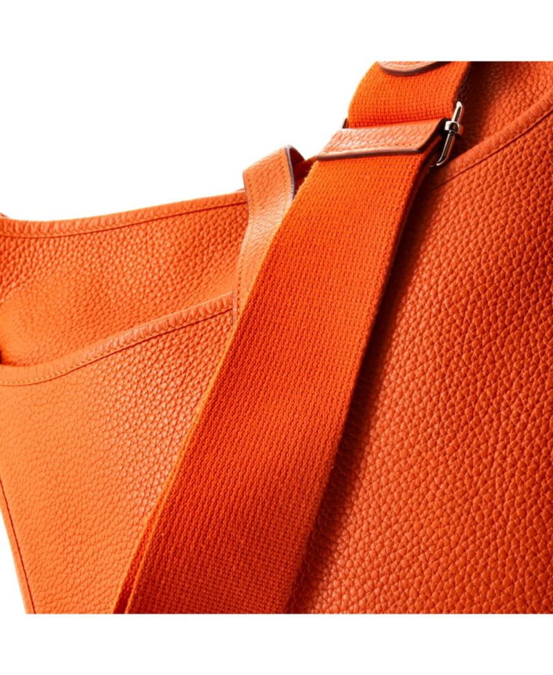 Pre-Owned Hermes GM Evelyne Bag Gen III Clemence