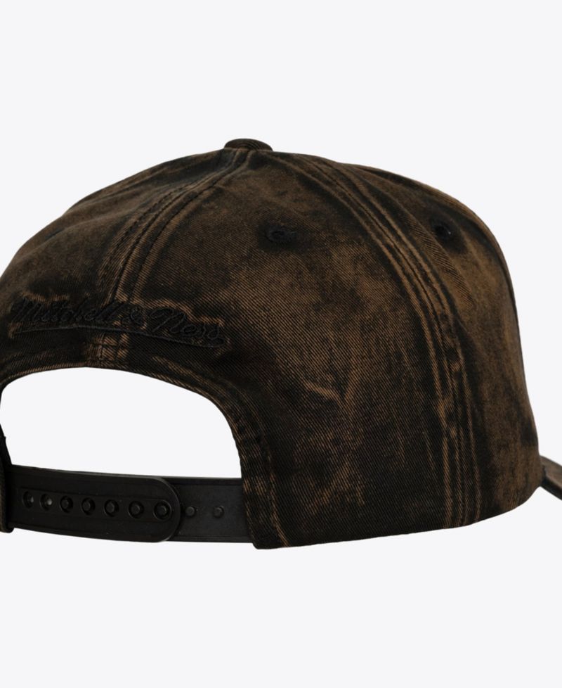 Men's Black San Antonio Spurs Downtown Pro Crown Snapback Hat