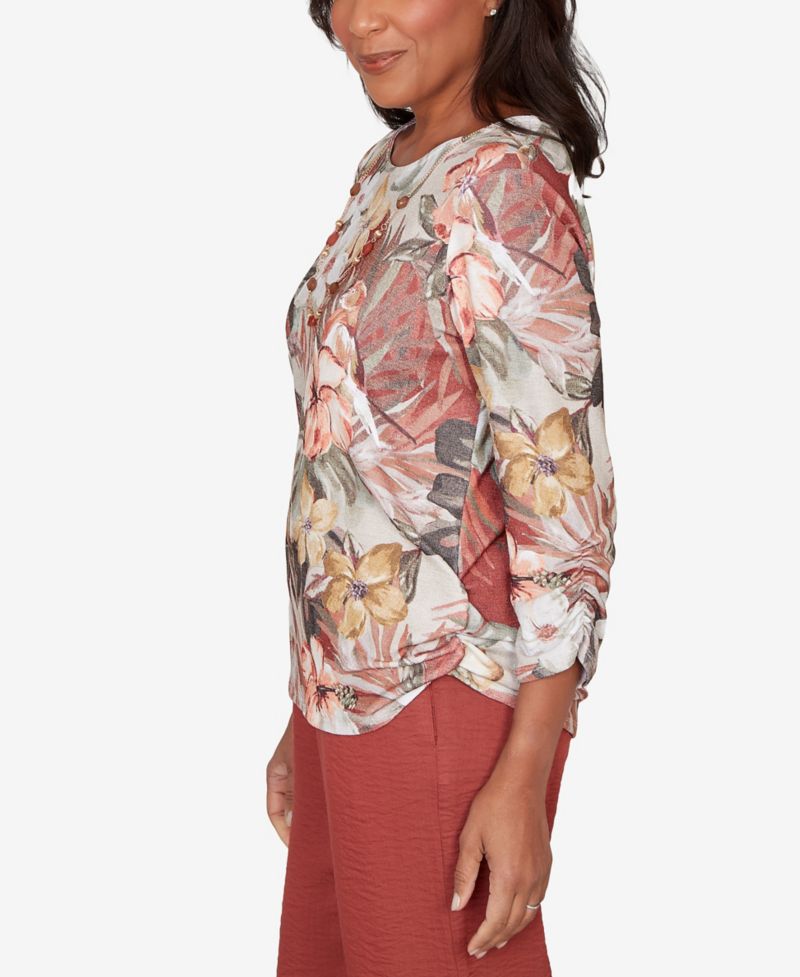 Women's Spice Market Dramatic Floral Top