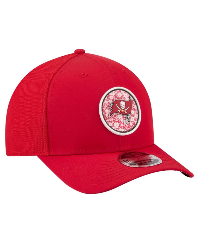 Men's Tampa Bay Buccaneers Floral 9FORTY M-Crown Adjustable Trucker Hat