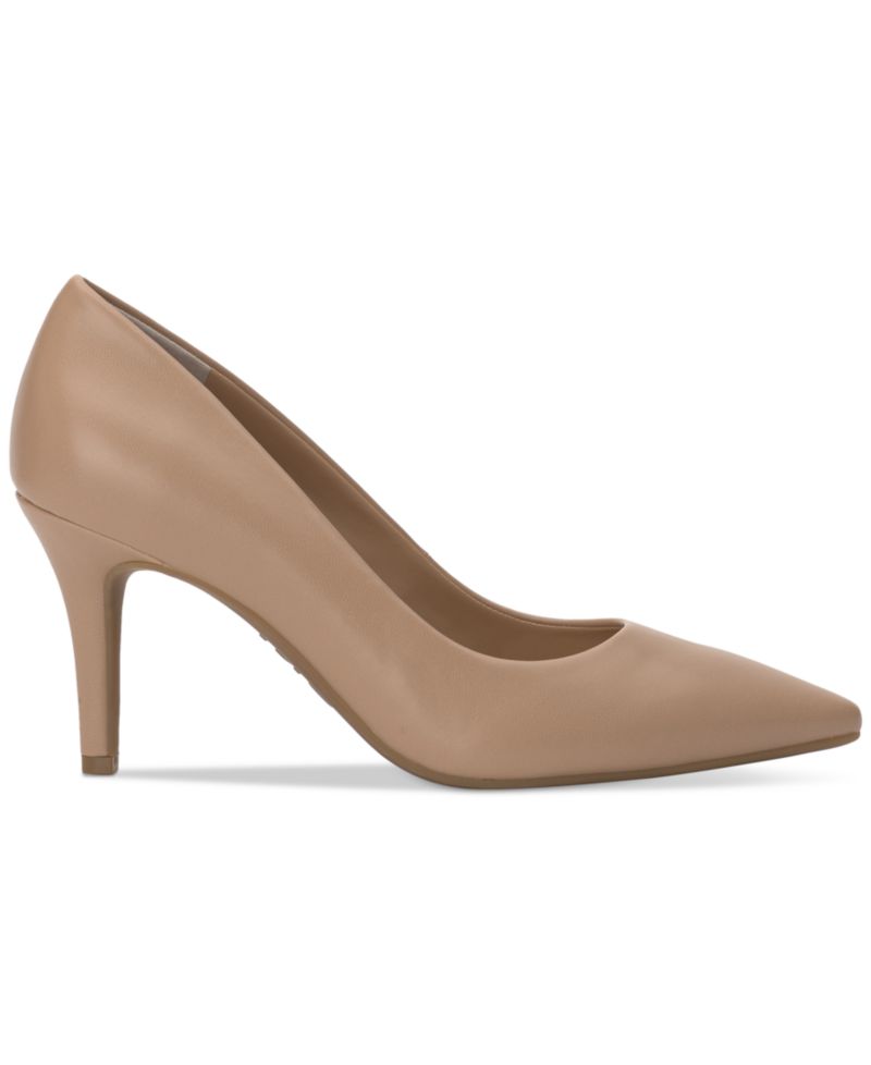 Zitah Pointed Toe Pumps