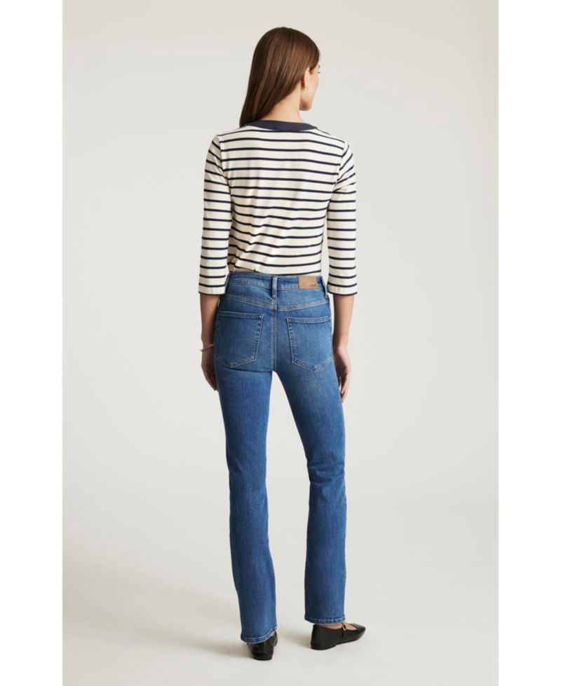 Women's Kendra Straight Leg In Mid Brushed Flex Denim