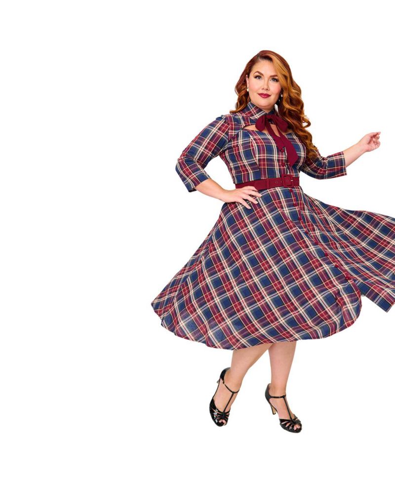 Plus Size Sweetheart Neck Swing Dress