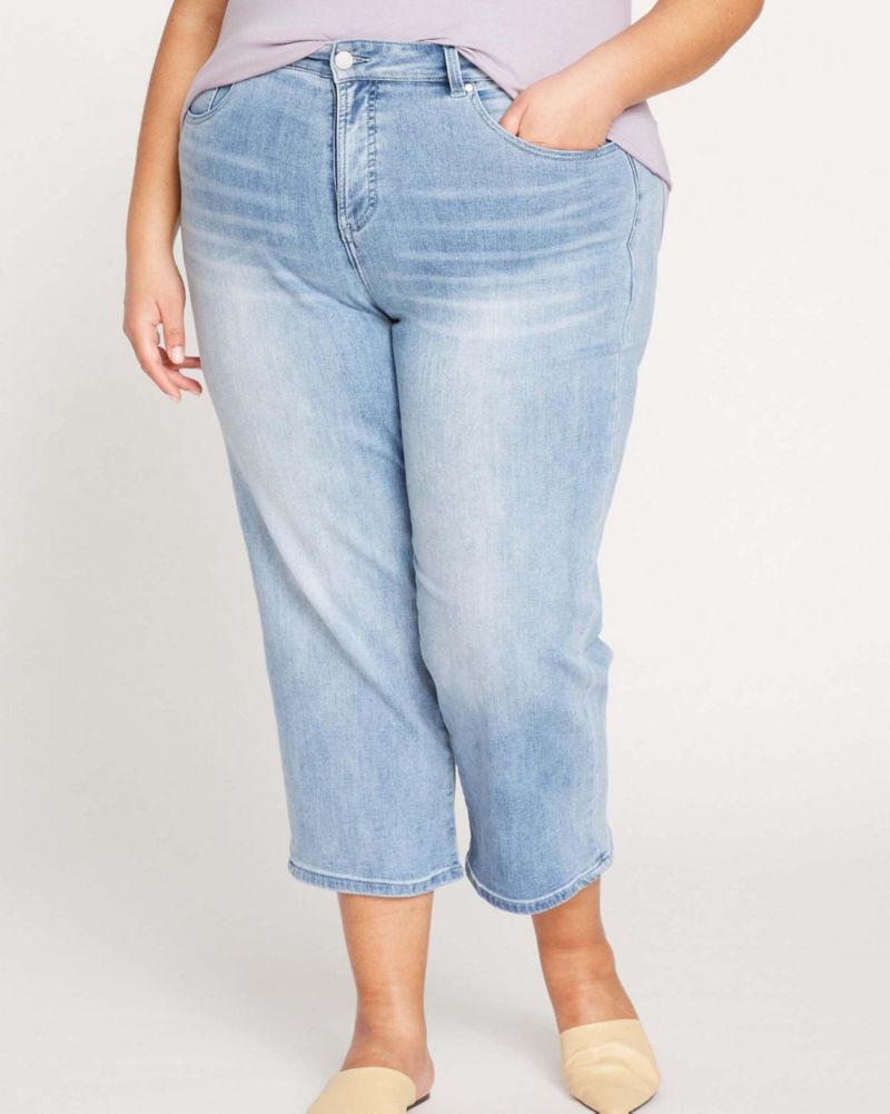 Women's Bae Boyfriend Crop Jeans