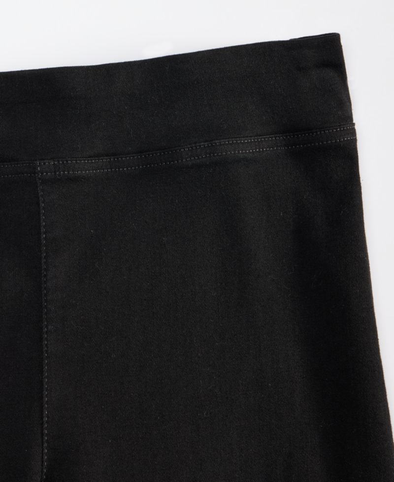Plus Size High-Rise Pull-On Flared Jeans