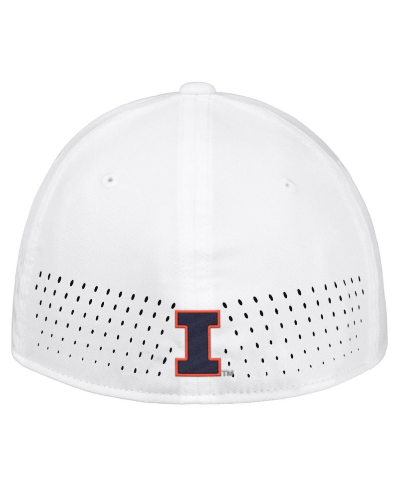 Men's White Illinois Fighting Illini 2026 On-Field AeroBill SwooshFlex Dri-FIT Hat