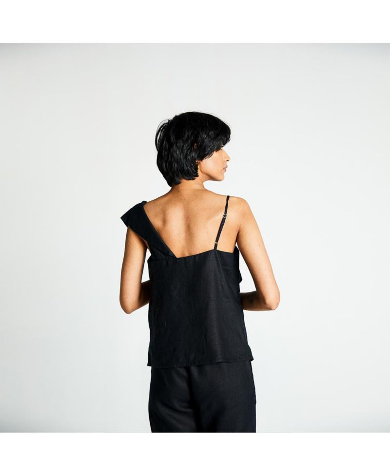 Women's The Wandering Wave top Black