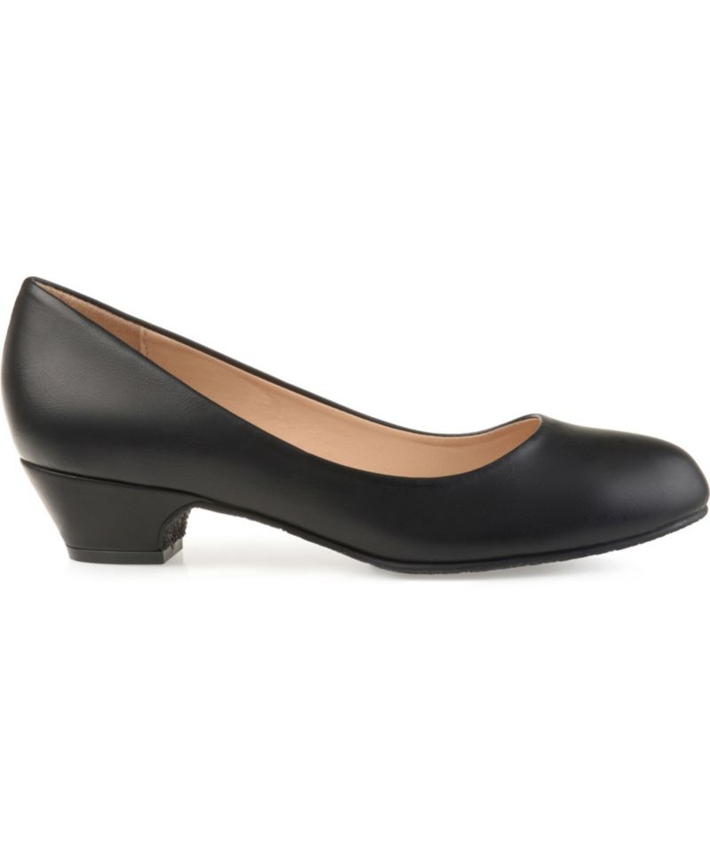 Women's Saar Round Toe Kitten Heel Pumps