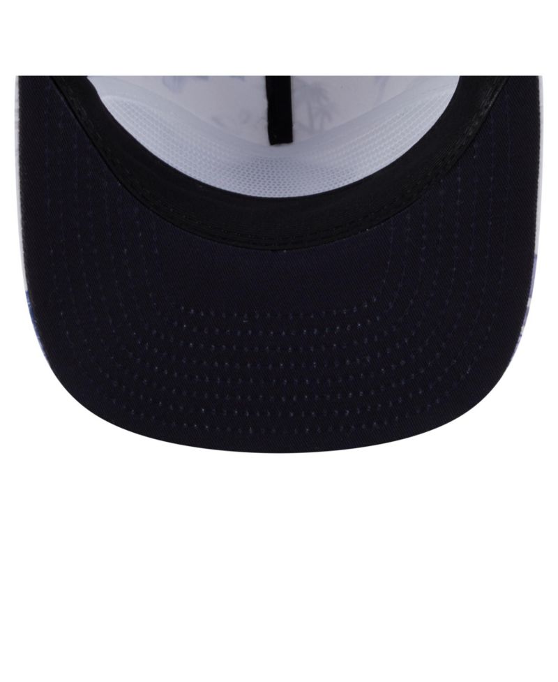 Men's White New York Yankees Printed Island Golfer Snapback Hat