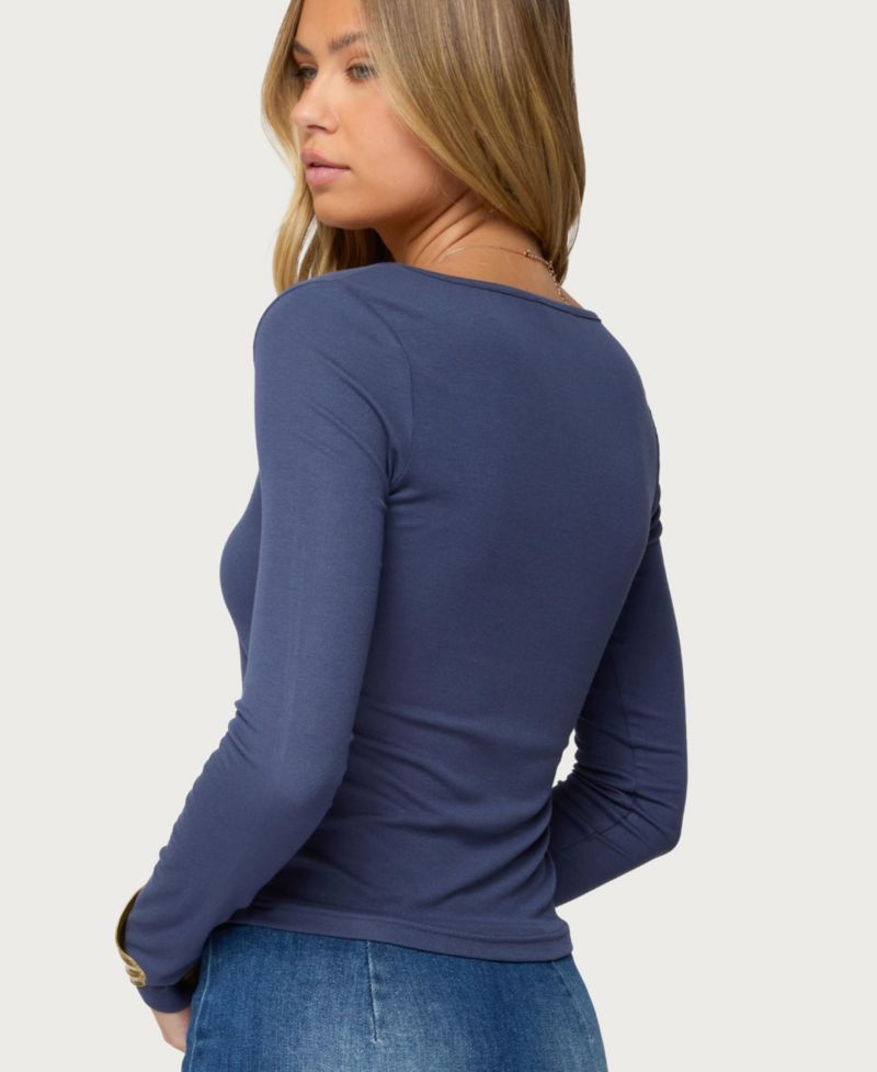 Women's Notch Scoop Neck Long Sleeve Top