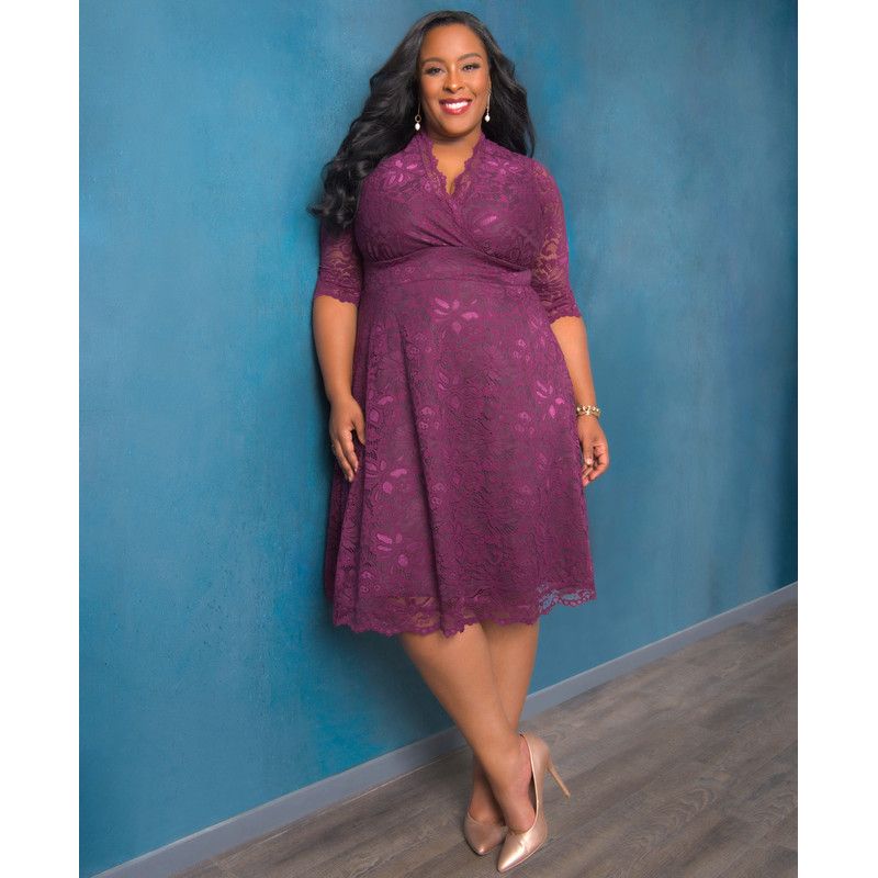 Women's Plus Size Mademoiselle Lace Cocktail Dress with Sleeves