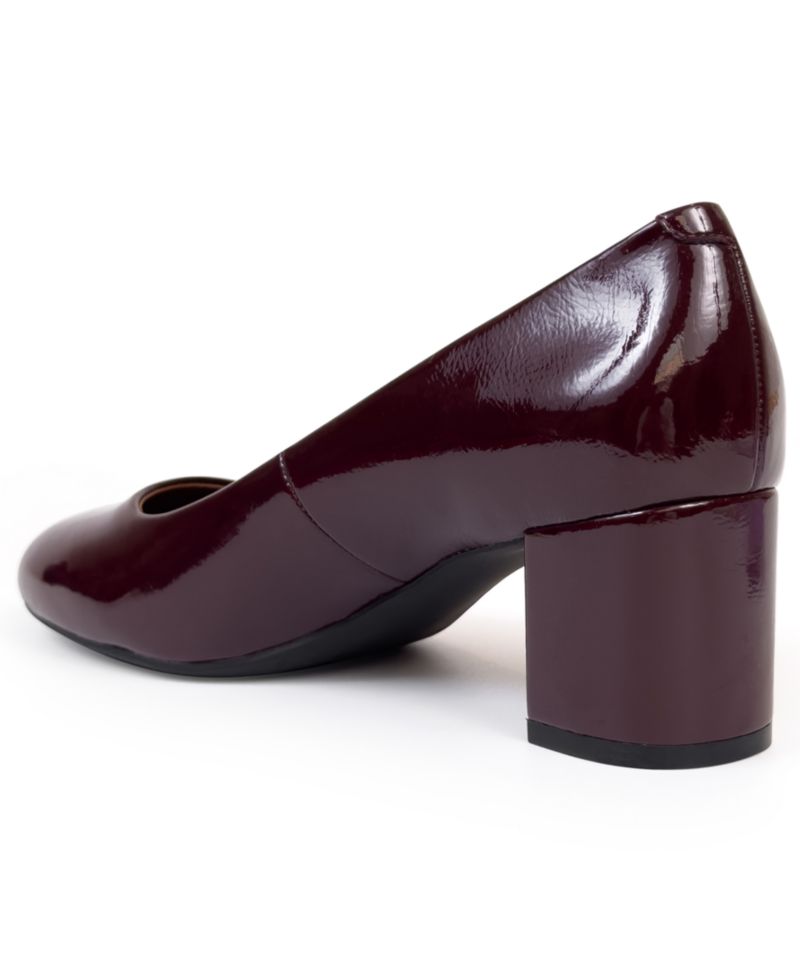 Women's Ebel Round Toe Dress Pumps