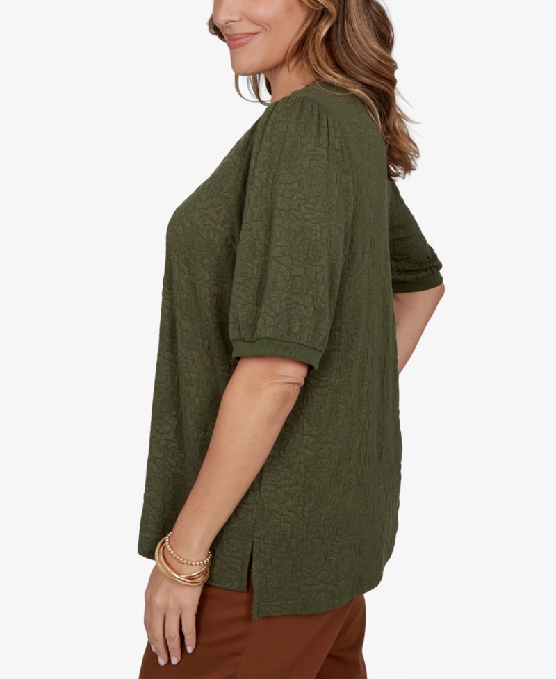 Plus Size Rosette Floral Side-Slit T-Shirt