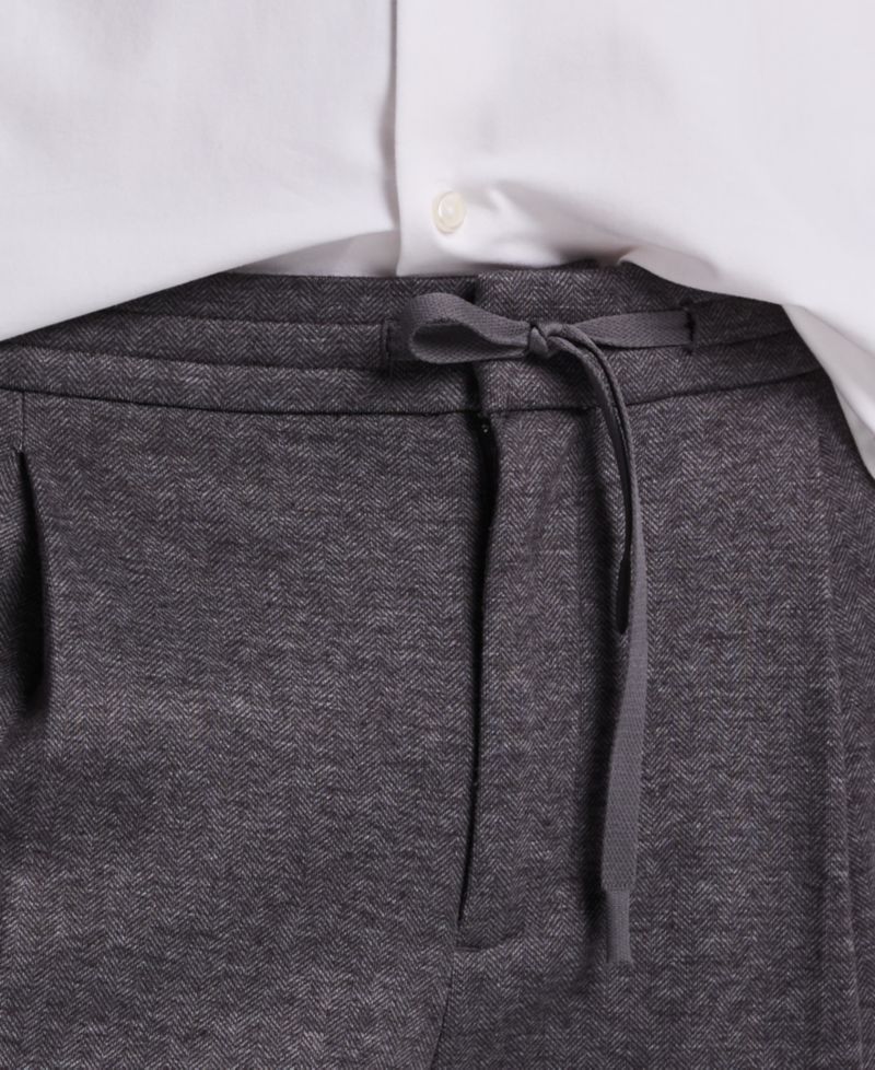 Men's Slim-Tapered Pleated Stretch Pants
