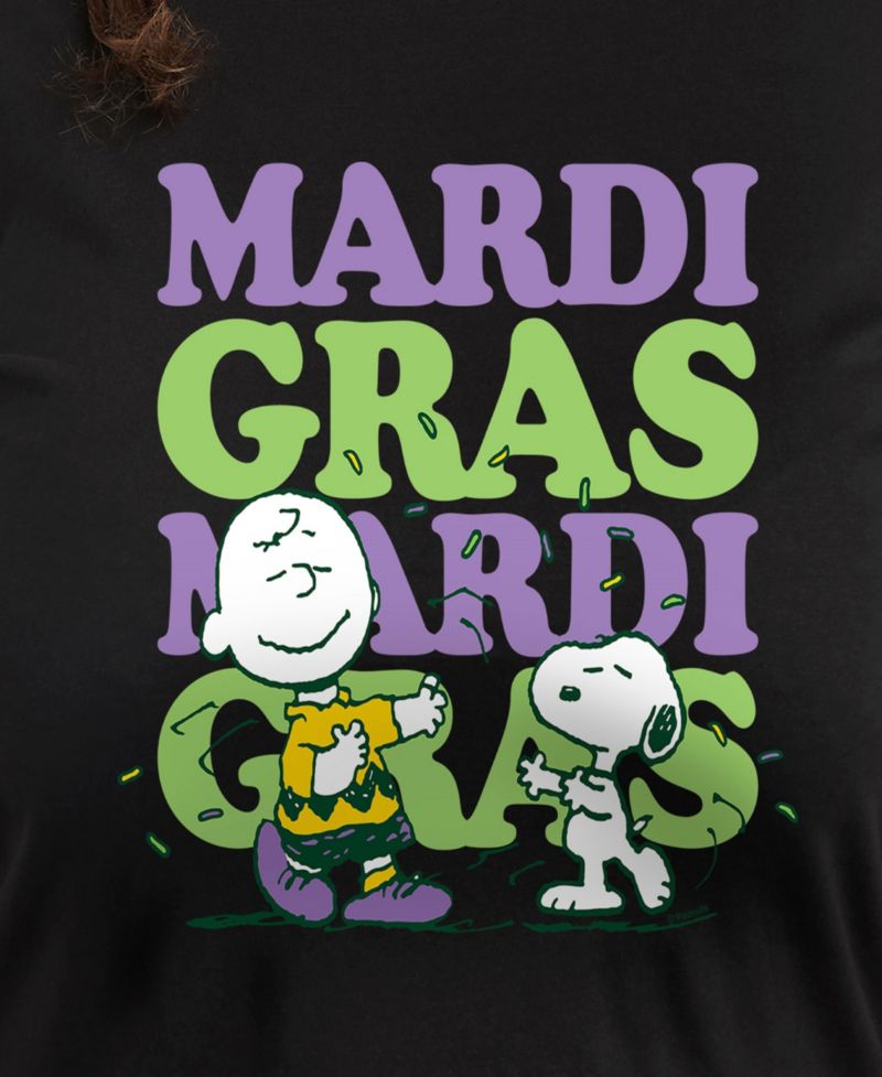 Plus Size Trendy Peanuts Mardi Gras Graphic Crew Neck T-Shirt