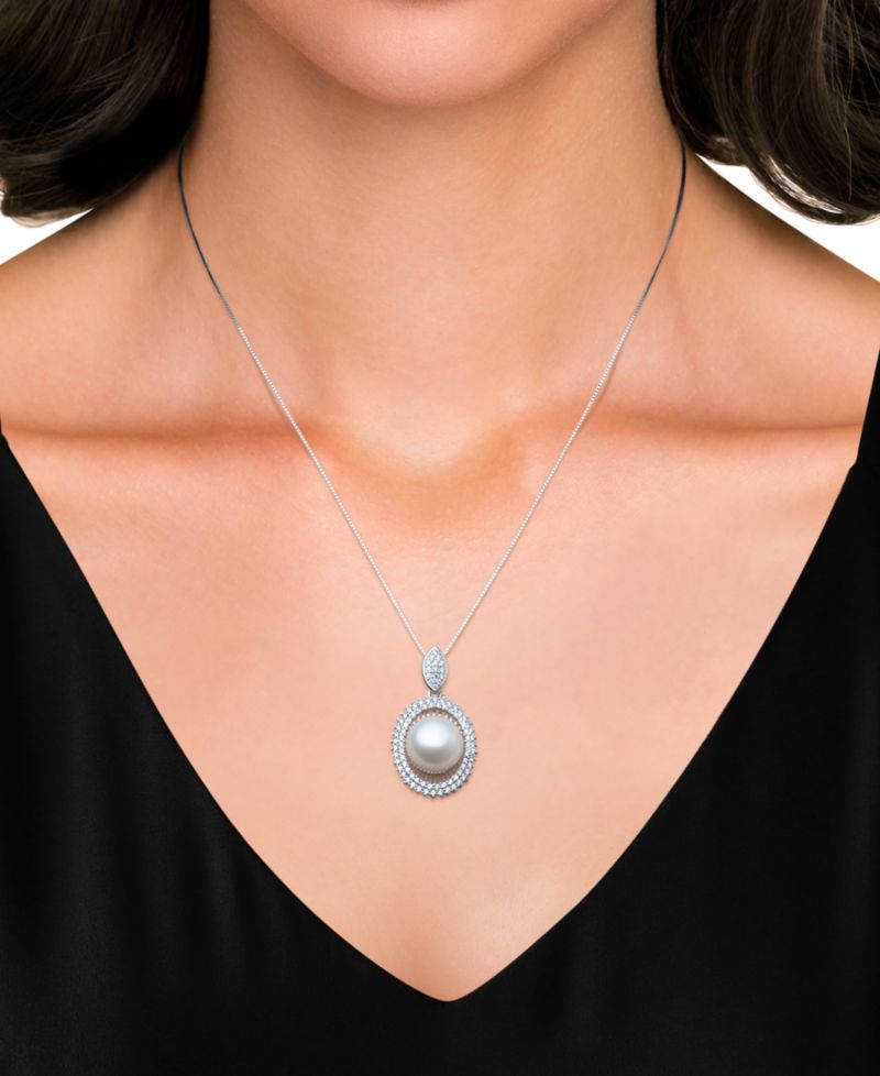 Peacock Black Cultured Freshwater Pearl & Cubic Zirconia 18" Pendant Necklace in Sterling Silver (Also in White Pearl)