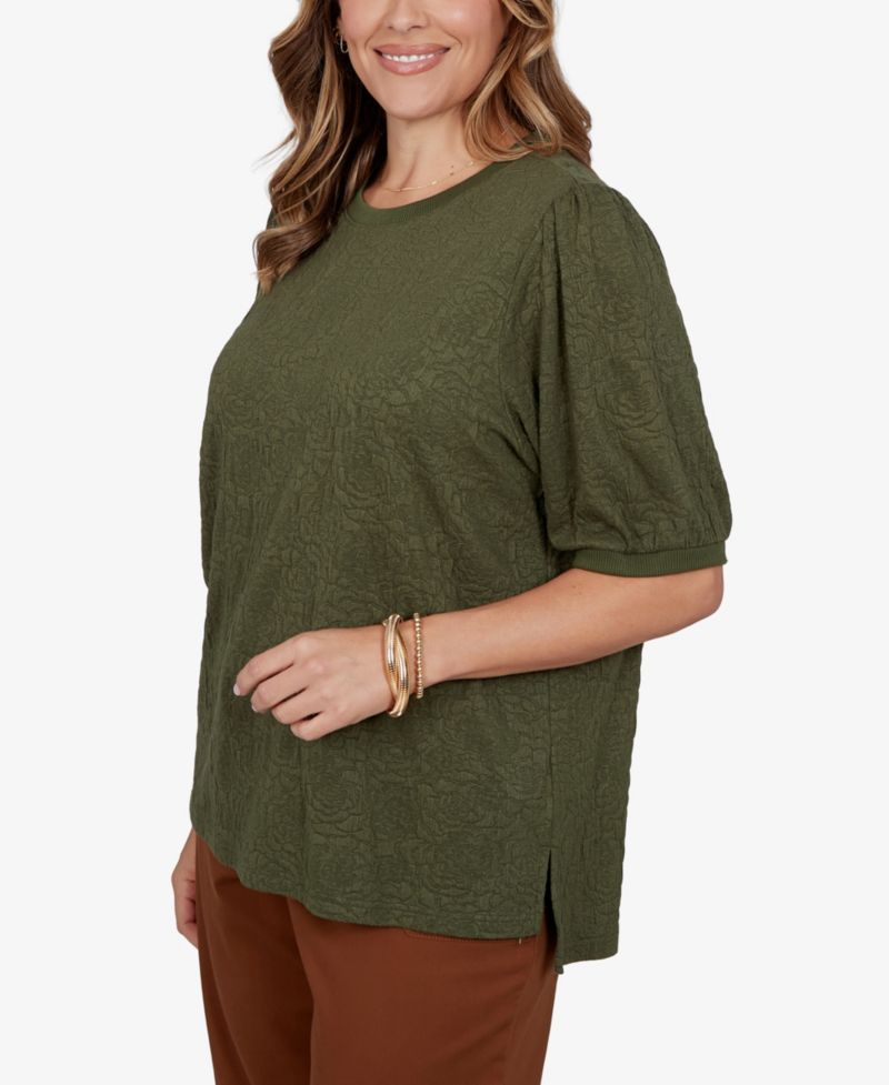 Plus Size Rosette Floral Side-Slit T-Shirt