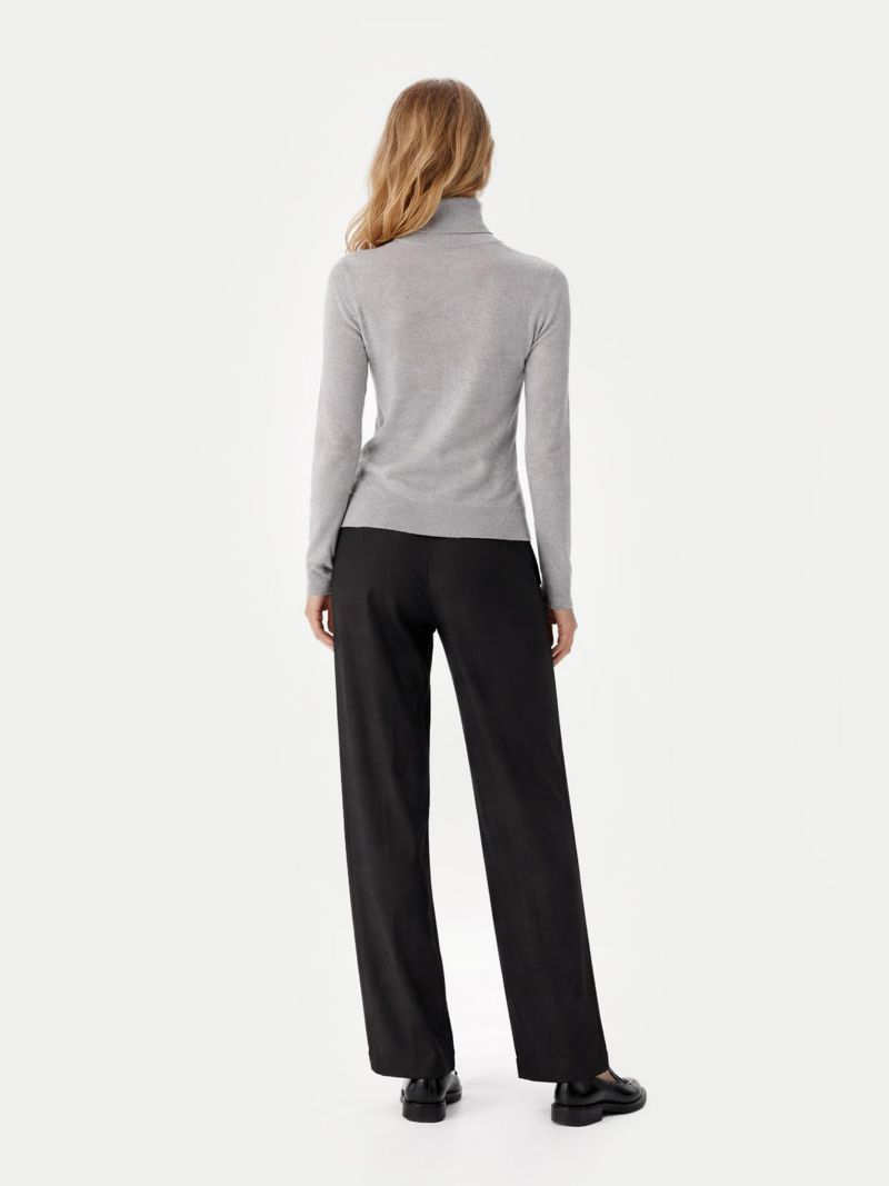 Women's Timeless Cashmere Turtleneck Sweater