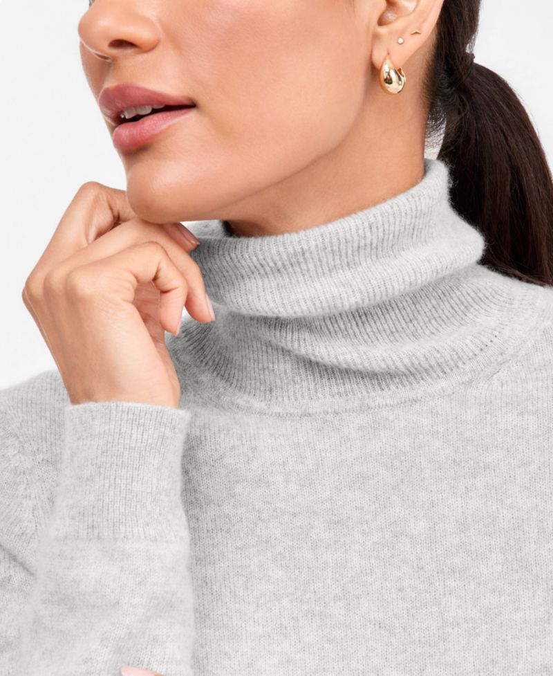 Petite Cashmere Turtleneck Sweater