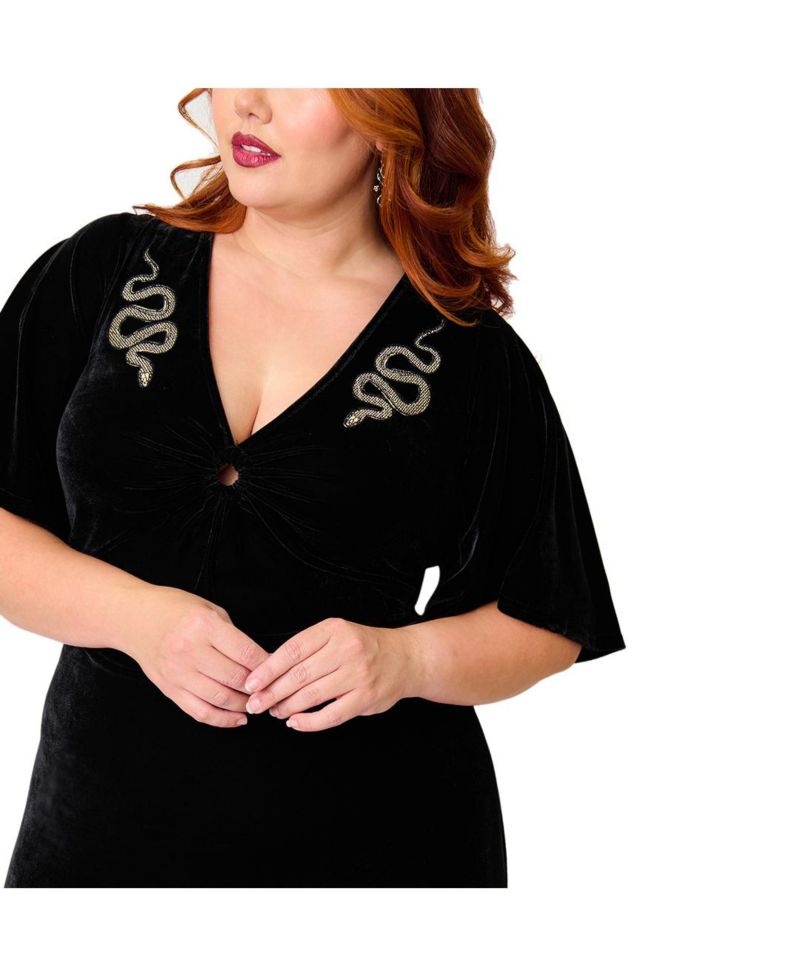 Plus Size Cut Out Knit Maxi Dress