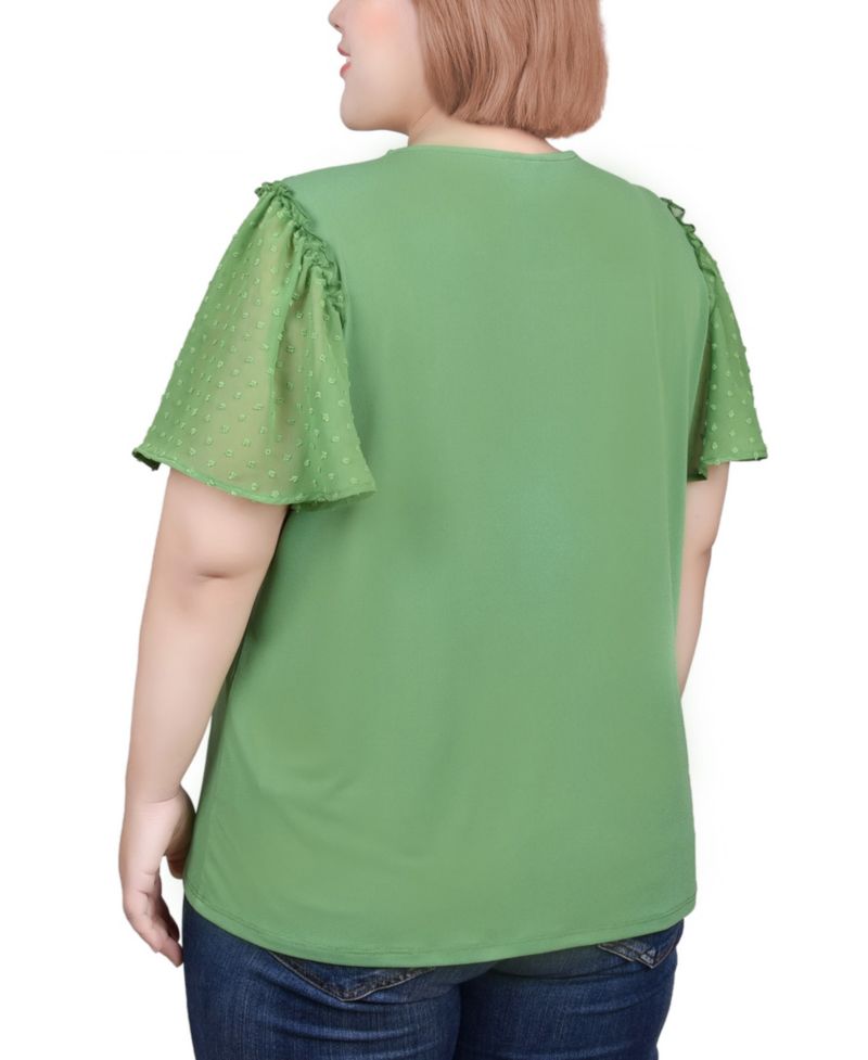 Plus Size Clip Dot Flutter Sleeve Top