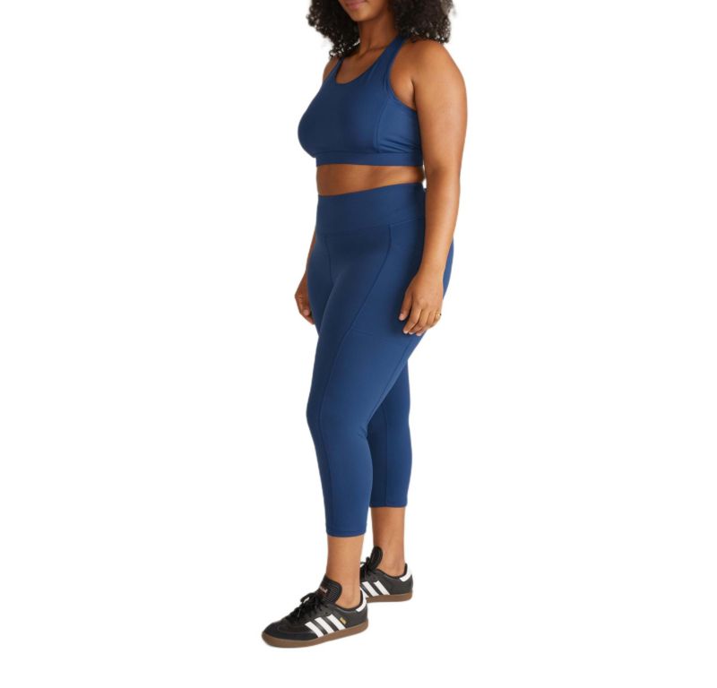 Plus Size Next-to-Naked Cropped Pocket Legging