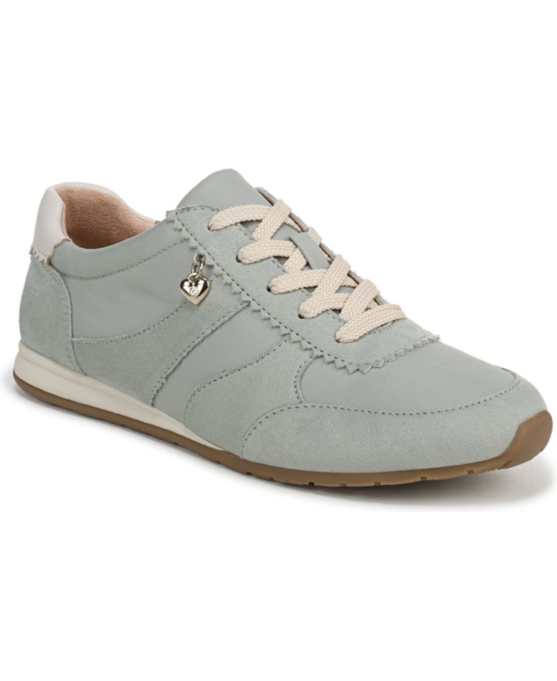 Women's Fearless Lace-up Sneakers