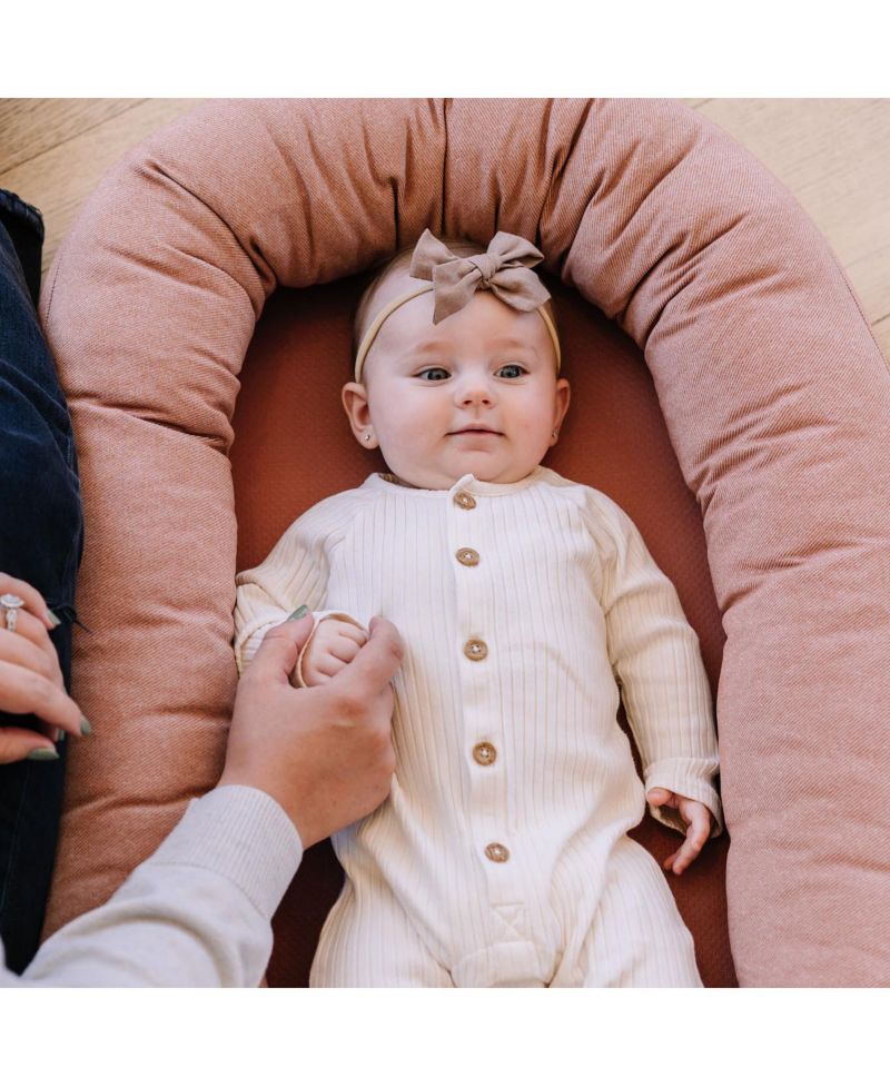 Snuzii 2-In-1 Infant Lounger