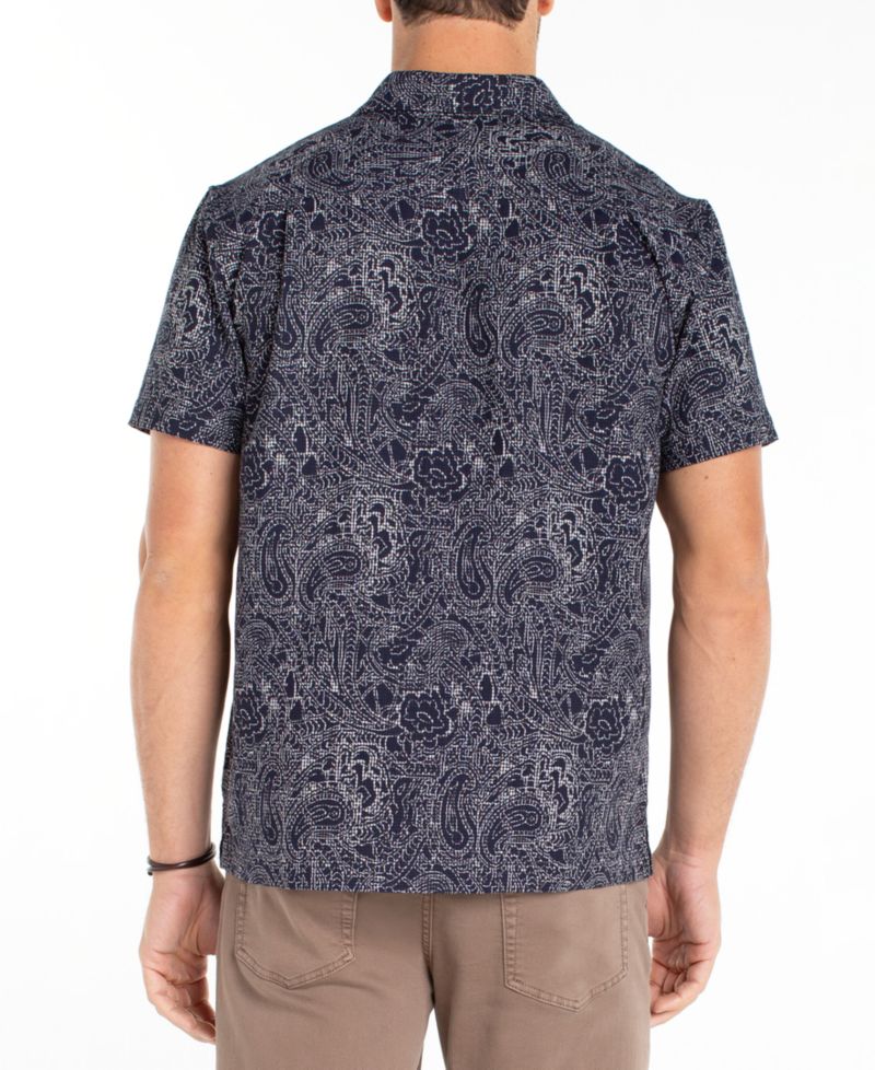 Men's Short-Sleeve Button-Up Shirt