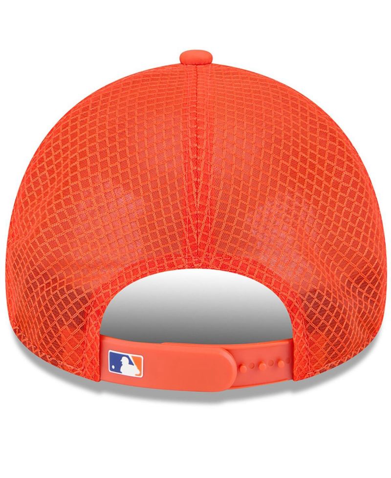 Men's Orange New York Mets 2026 Batting Practice Apex 9FORTY Adjustable Trucker Hat