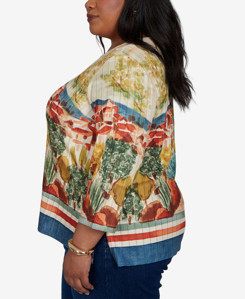 Plus Size 3/4-Sleeve Side-Slit T-Shirt