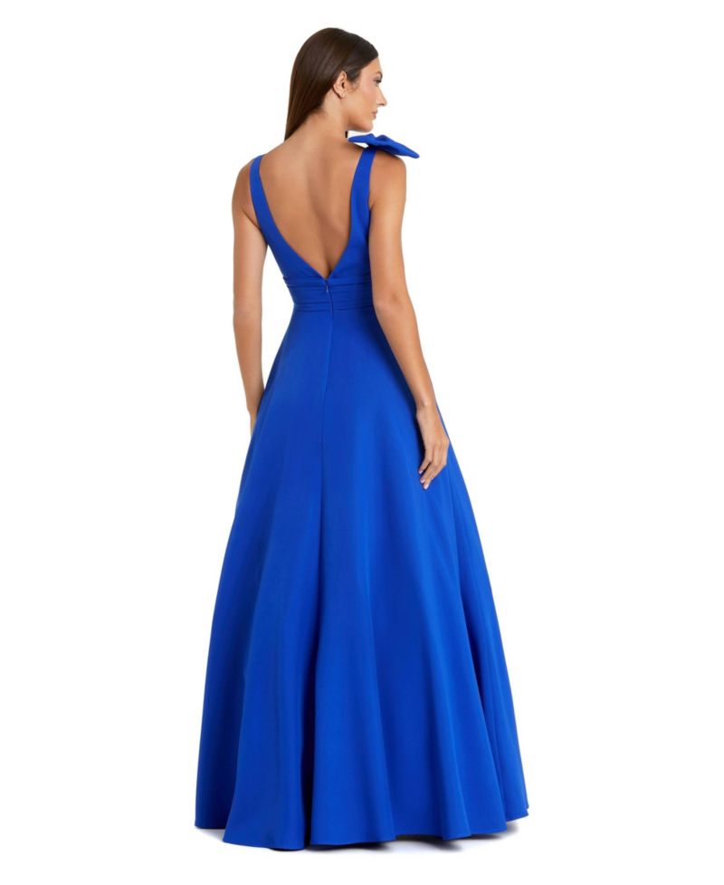 Women's Crepe Sleeveless Plunge Neck Ballgown With Bow Dresses