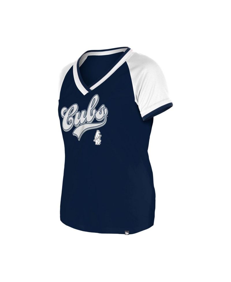 Women's Navy Chicago Cubs Gameday Raglan V-Neck T-Shirt