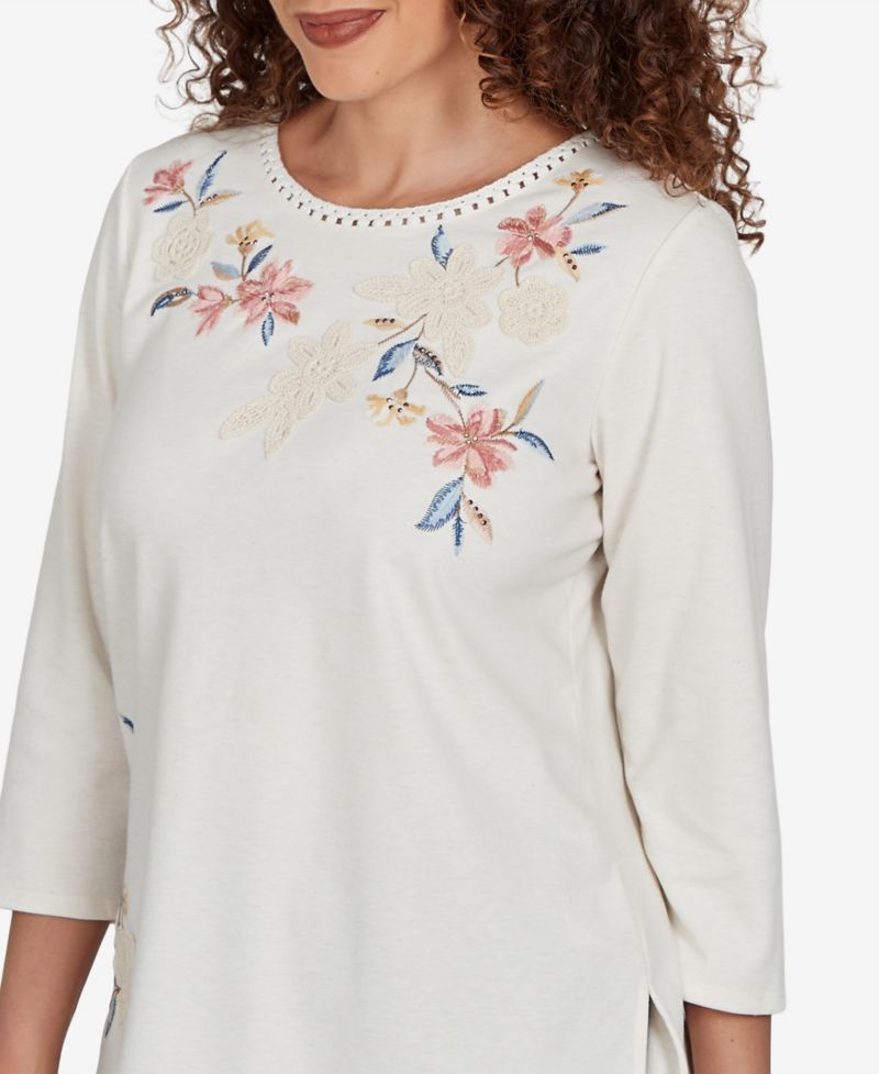 Petite Camden Market Crochet Embroidered Floral Knit Top