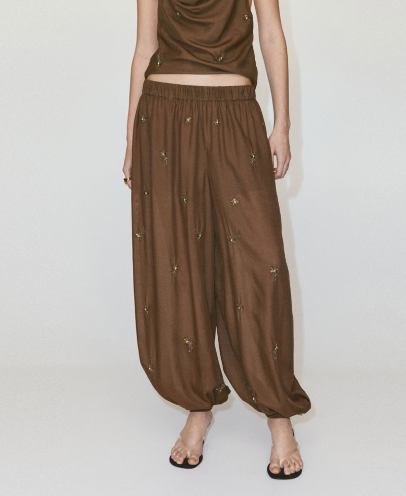 Women's Embroidered Appliques Balloon Pants
