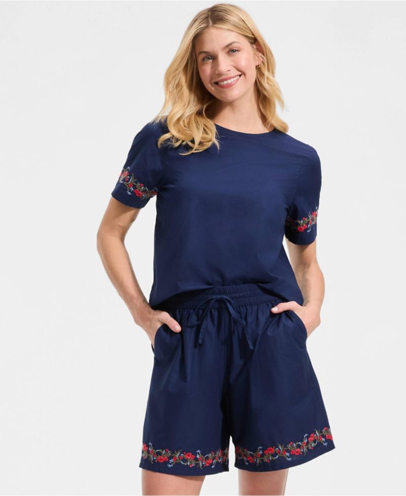 Women's Poplin Embroidered High Rise 7" Pull On Shorts