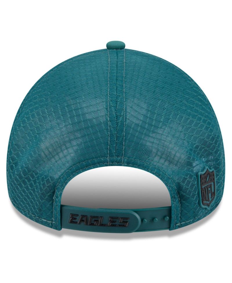 Men's Midnight Green Philadelphia Eagles 2026 Sideline Apex 9FORTY Adjustable Trucker Hat