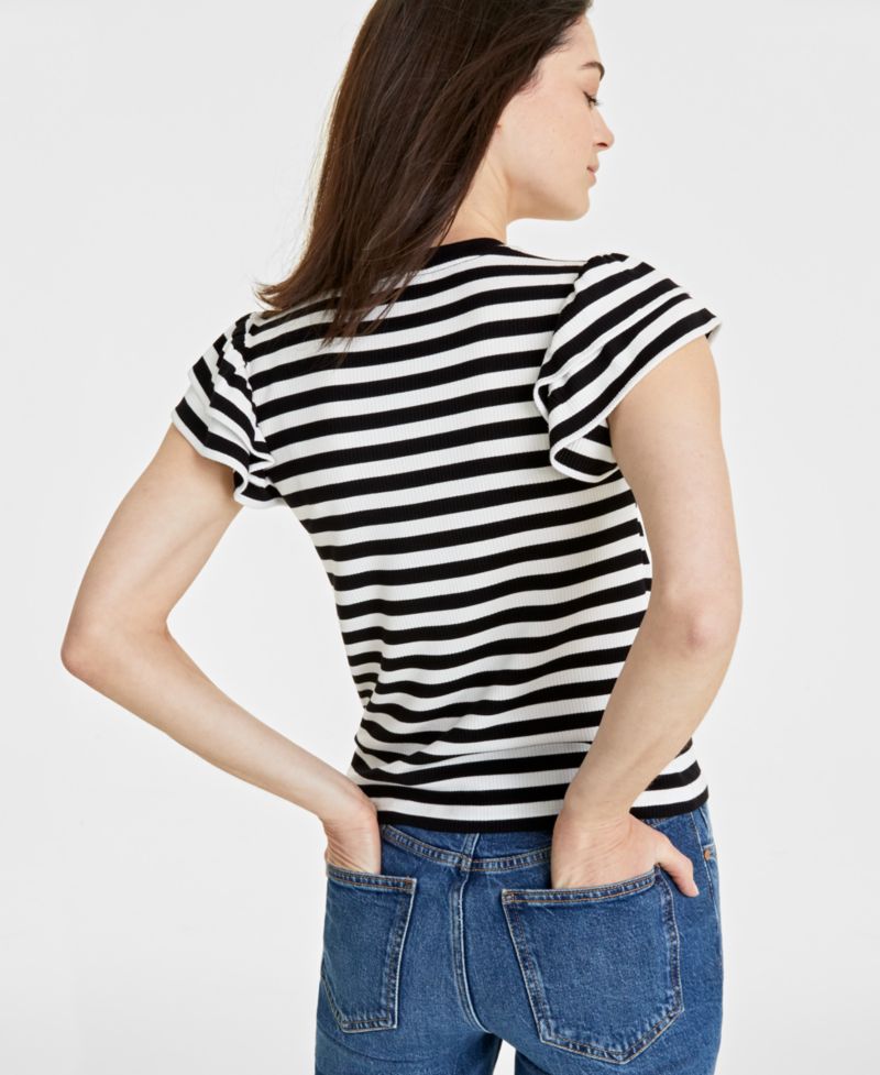 Flutter-Sleeve Top
