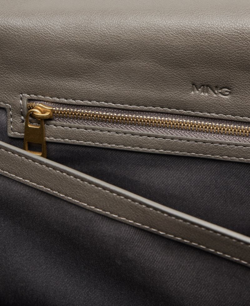 Women's Selection Medium Leather Flap Shoulder Bag