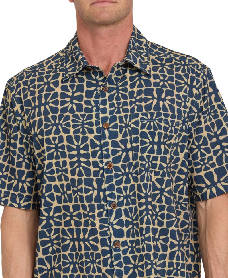 Quiksilver Men's Coral Sea Short-Sleeve Shirt