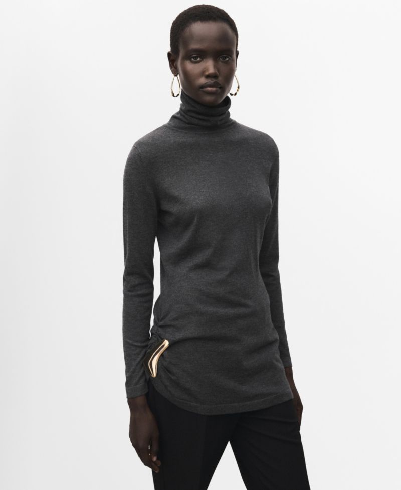 Women's Brooch Turtleneck Sweater