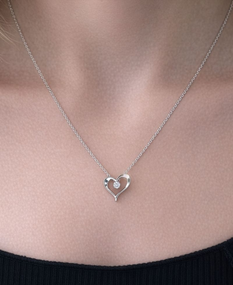Lab Grown Diamond Heart Pendant Necklace (1/10 ct. t.w.) in Sterling Silver