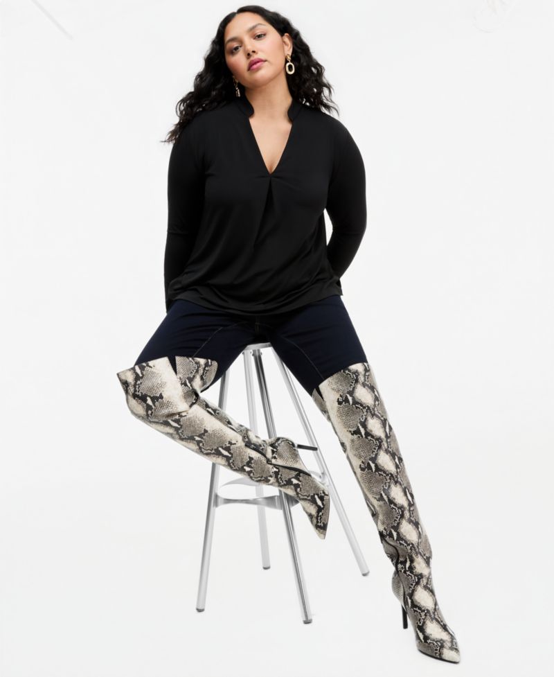 Plus Size Women's Split Band-Collar Long-Sleeve Knit Top