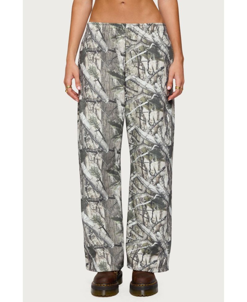 Women's Camo Straight Leg Sweatpants