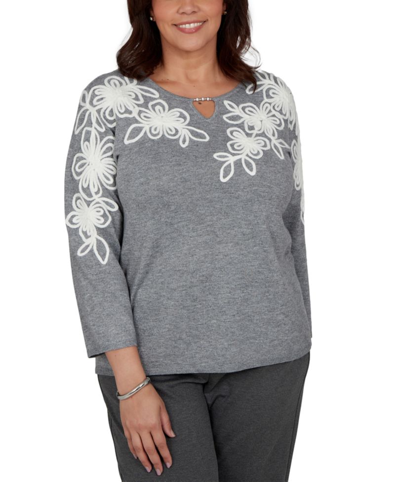Plus Size 3/4-Sleeve Keyhole Neck Floral Embroidery Sweater