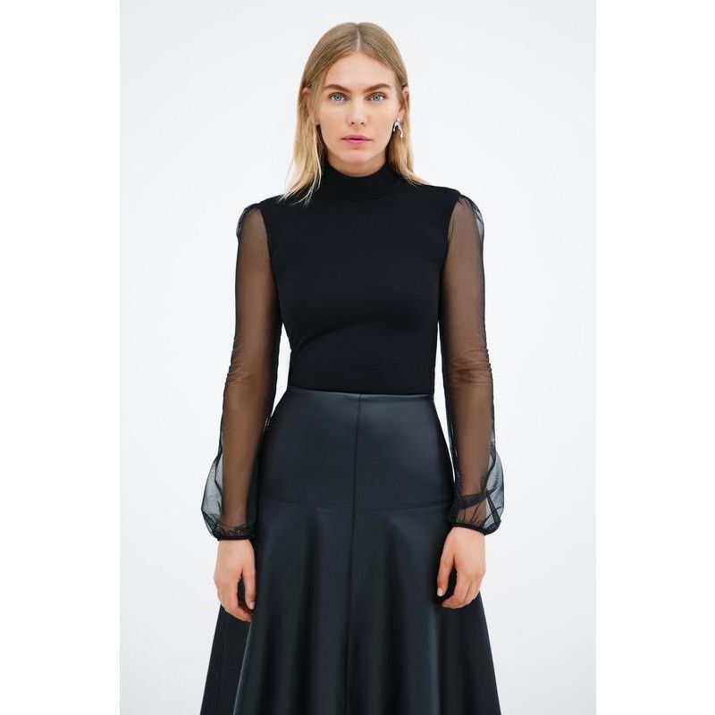 Women's Liv Fitted Mock-Neck Mesh-Sleeve Top